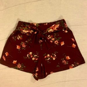 Cute soft high waisted shorts w/front tie, size M